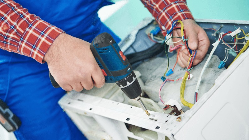 Bayrampaşa Maktek Maktek çamaşır makinesi kart tamiri – Su almama arızası orijinal parça ile giderildi. - Teknik servis örneği